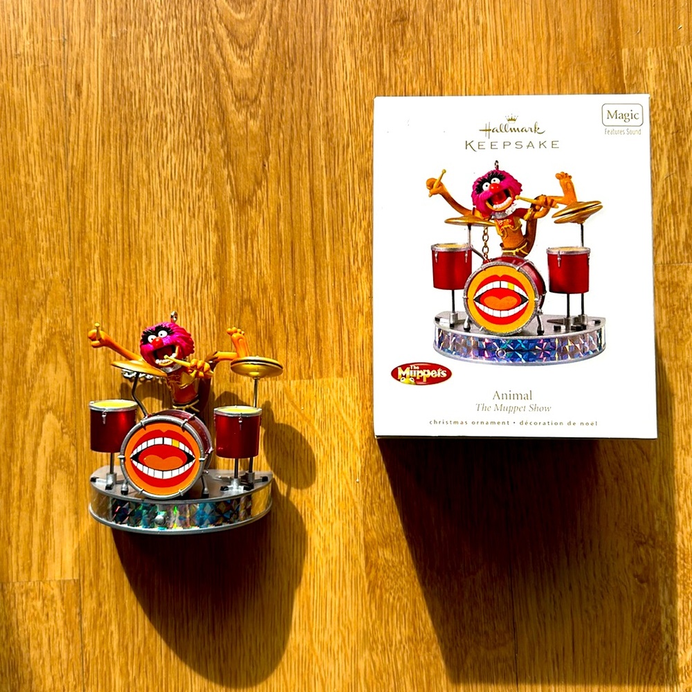 ⭐️ LIKE NEW ⭐️ 2010 Hallmark Keepsake Animal The Muppet Show Drum Drumming Sound